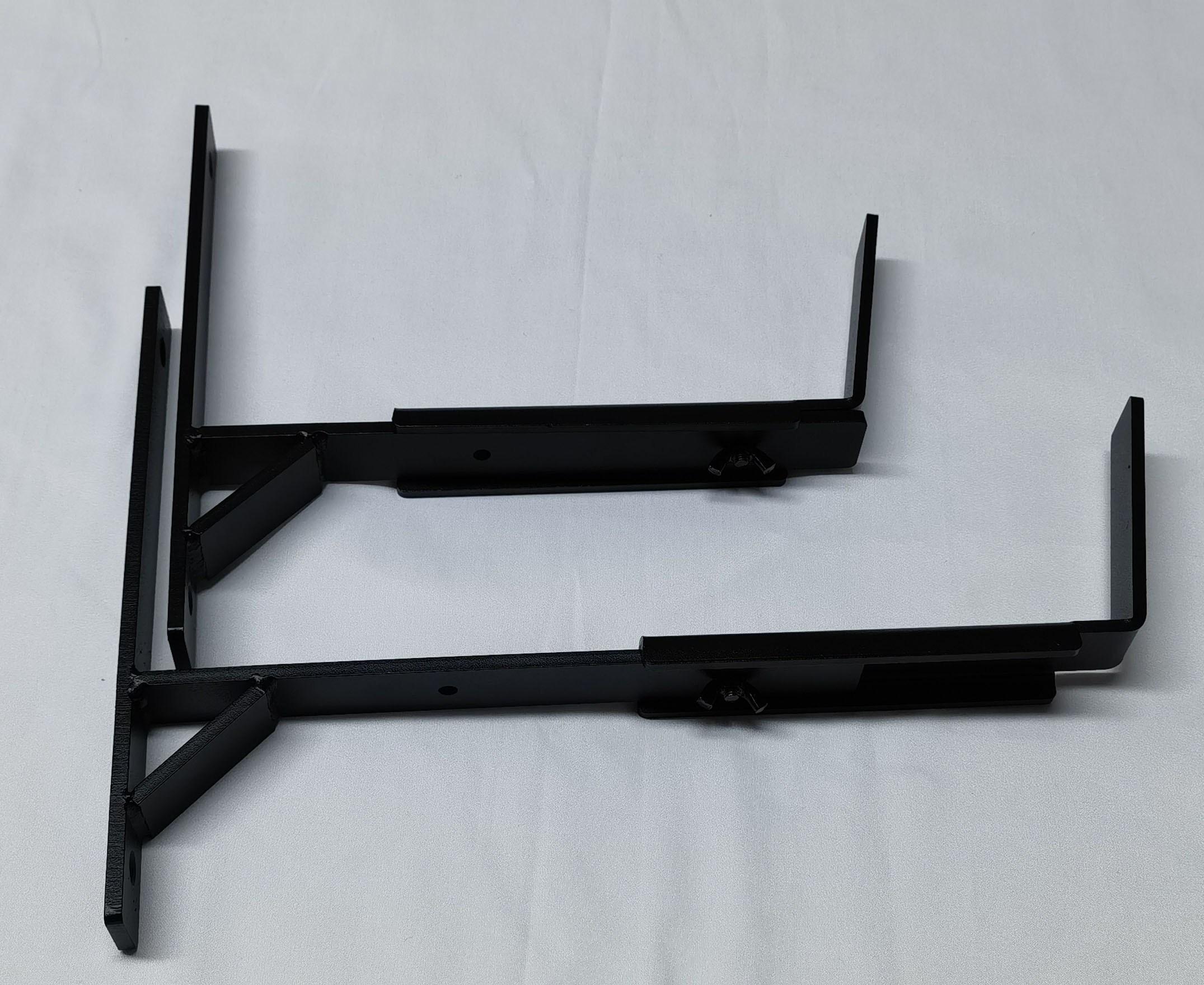 planter brackets